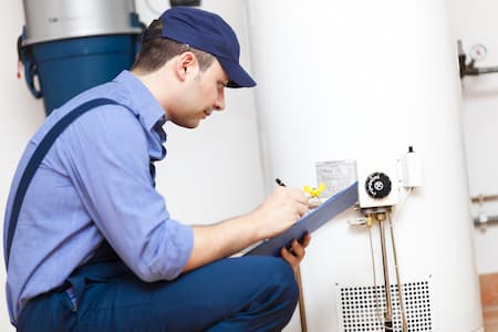 Water Heater Repair or Replacement? A Homeowner’s Guide to Cost, Lifespan, and Efficiency